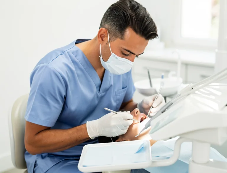 dentista Adriano